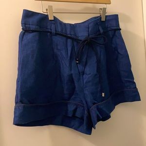 Tara Jarmon Linen and Cotton Shorts in Navy Blue with a Rope Tie Waist